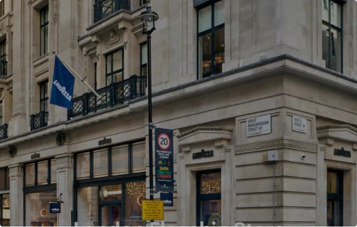 Flagship Store в Лондон